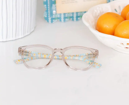 Nola (Peepers x Laura Park)